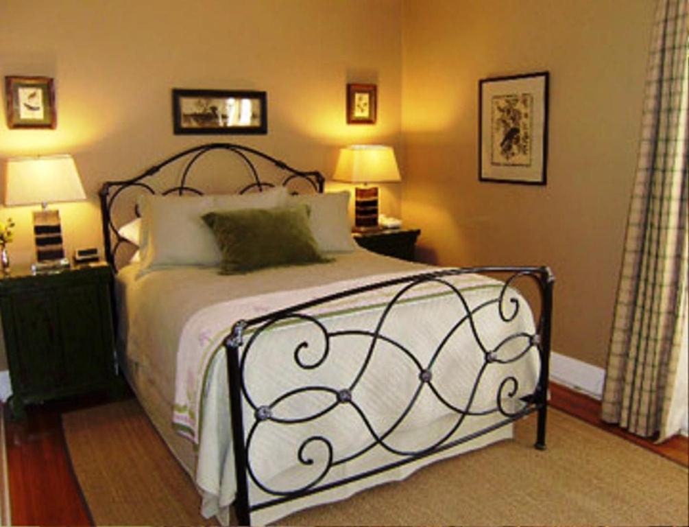 Catalina Park Inn Bed And Breakfast Tucson Room photo