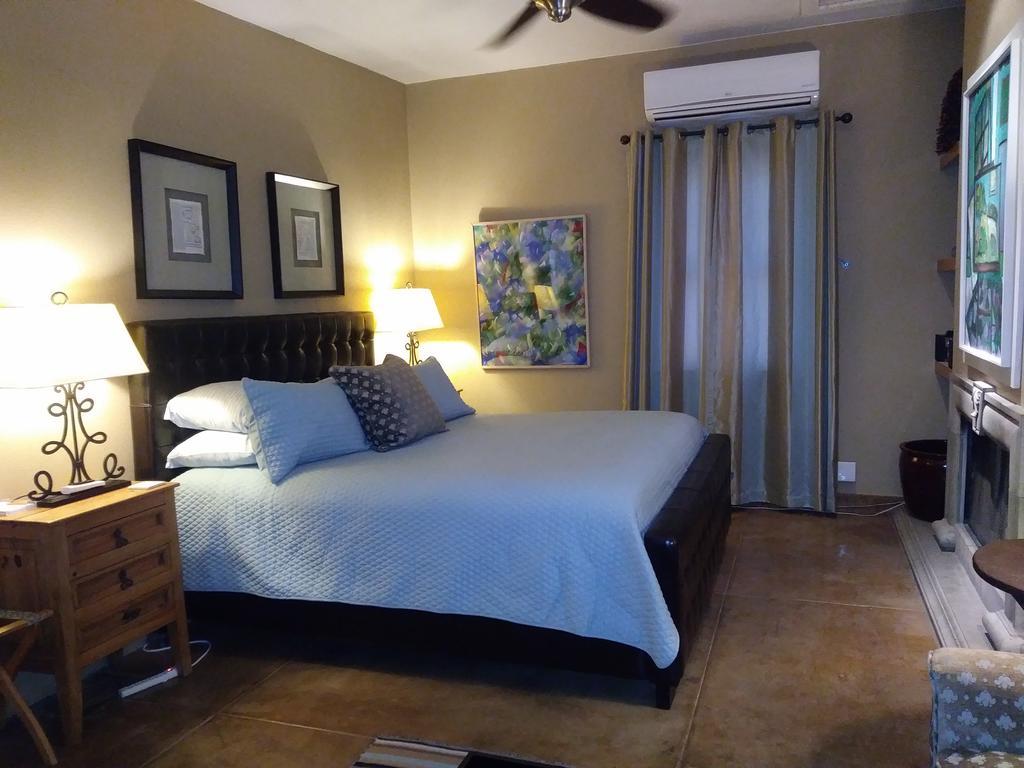 Catalina Park Inn Bed And Breakfast Tucson Exterior photo